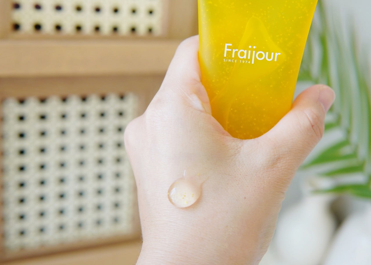 Fraijour Yuzu Honey All Clear Cleansing Foam 250 ml