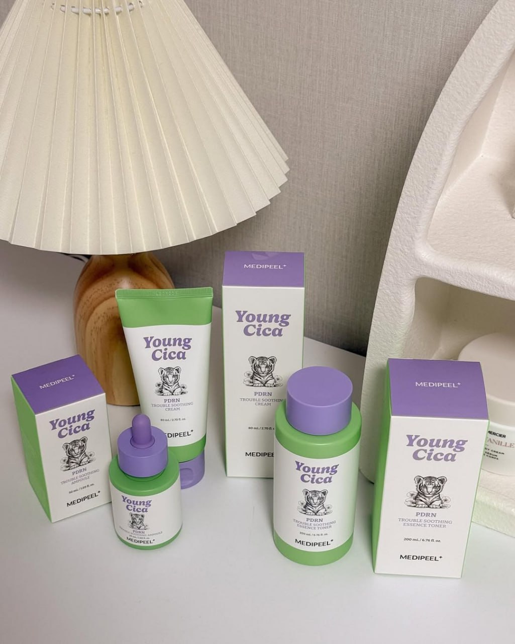 MEDI-PEEL Young Cica PDRN Trouble Soothing Essence Toner 200 ml